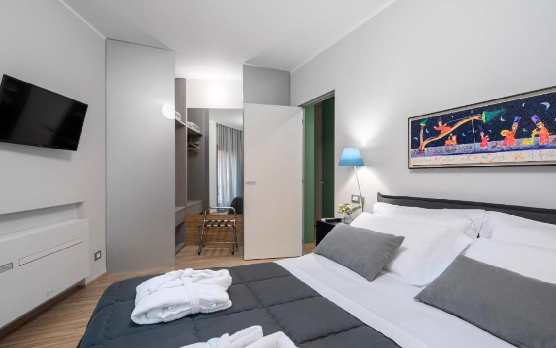 30Cavour Luxury Suites بافيا المظهر الخارجي الصورة