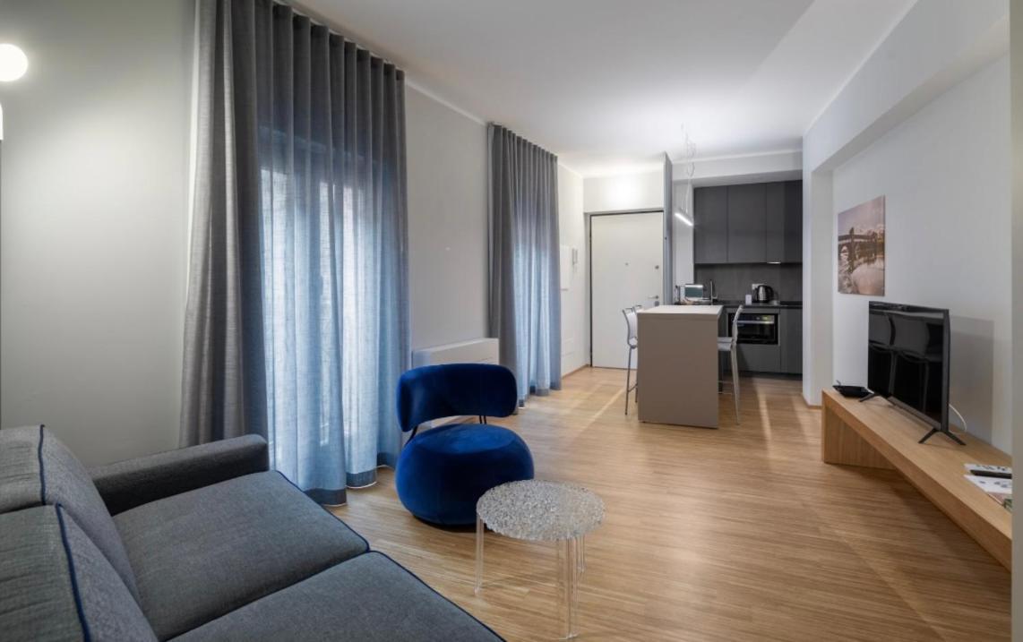 30Cavour Luxury Suites بافيا المظهر الخارجي الصورة