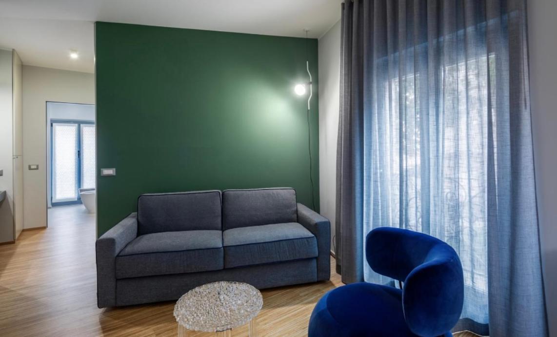 30Cavour Luxury Suites بافيا المظهر الخارجي الصورة