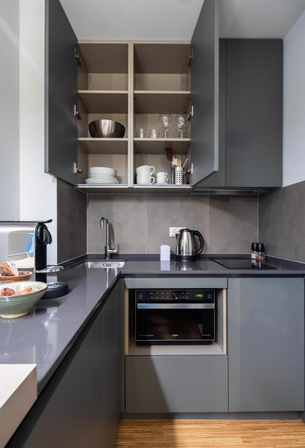 30Cavour Luxury Suites بافيا المظهر الخارجي الصورة