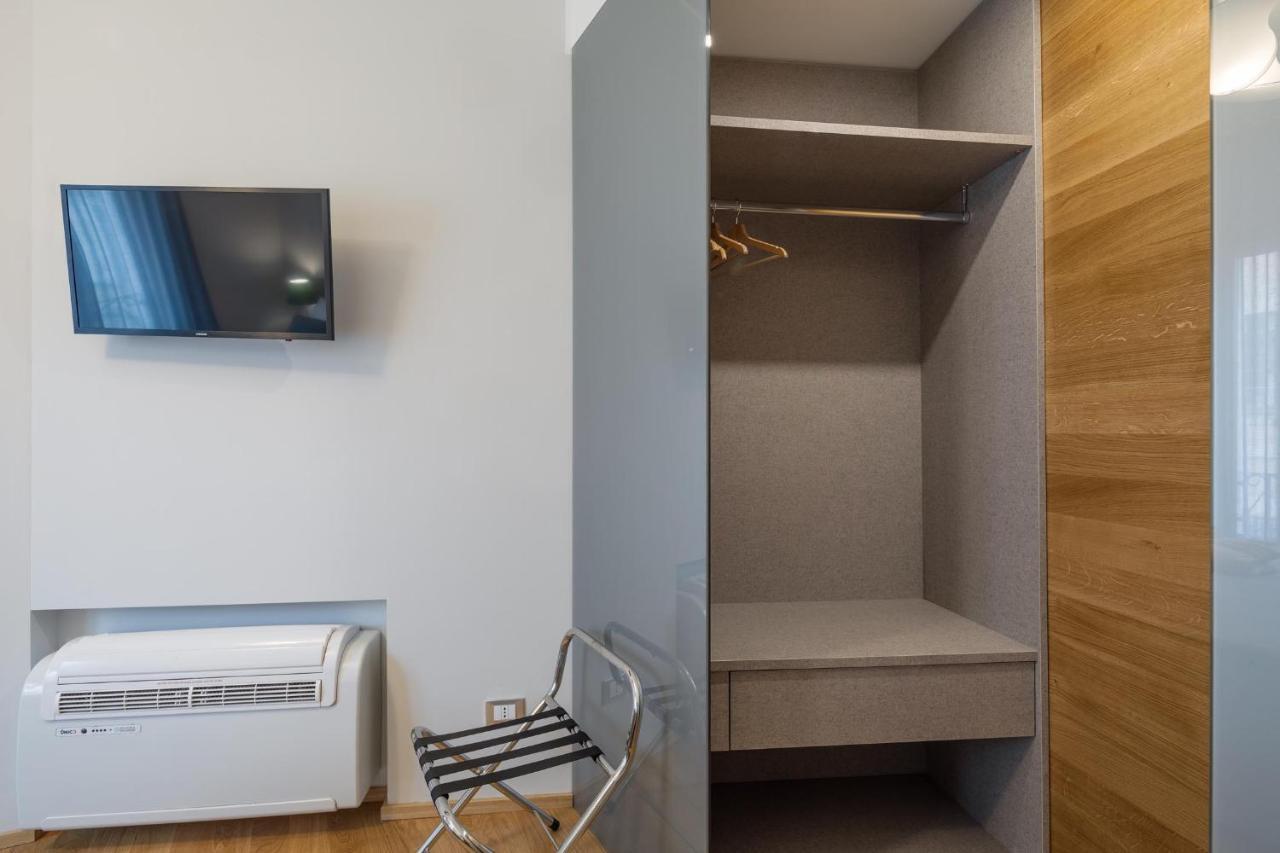 30Cavour Luxury Suites بافيا المظهر الخارجي الصورة