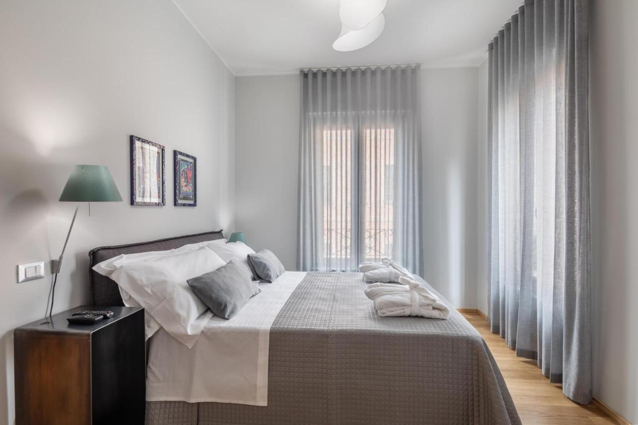 30Cavour Luxury Suites بافيا المظهر الخارجي الصورة