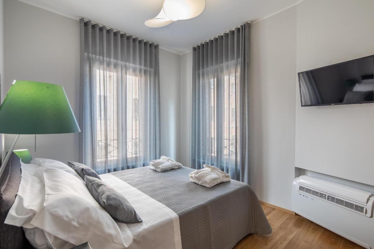 30Cavour Luxury Suites بافيا المظهر الخارجي الصورة