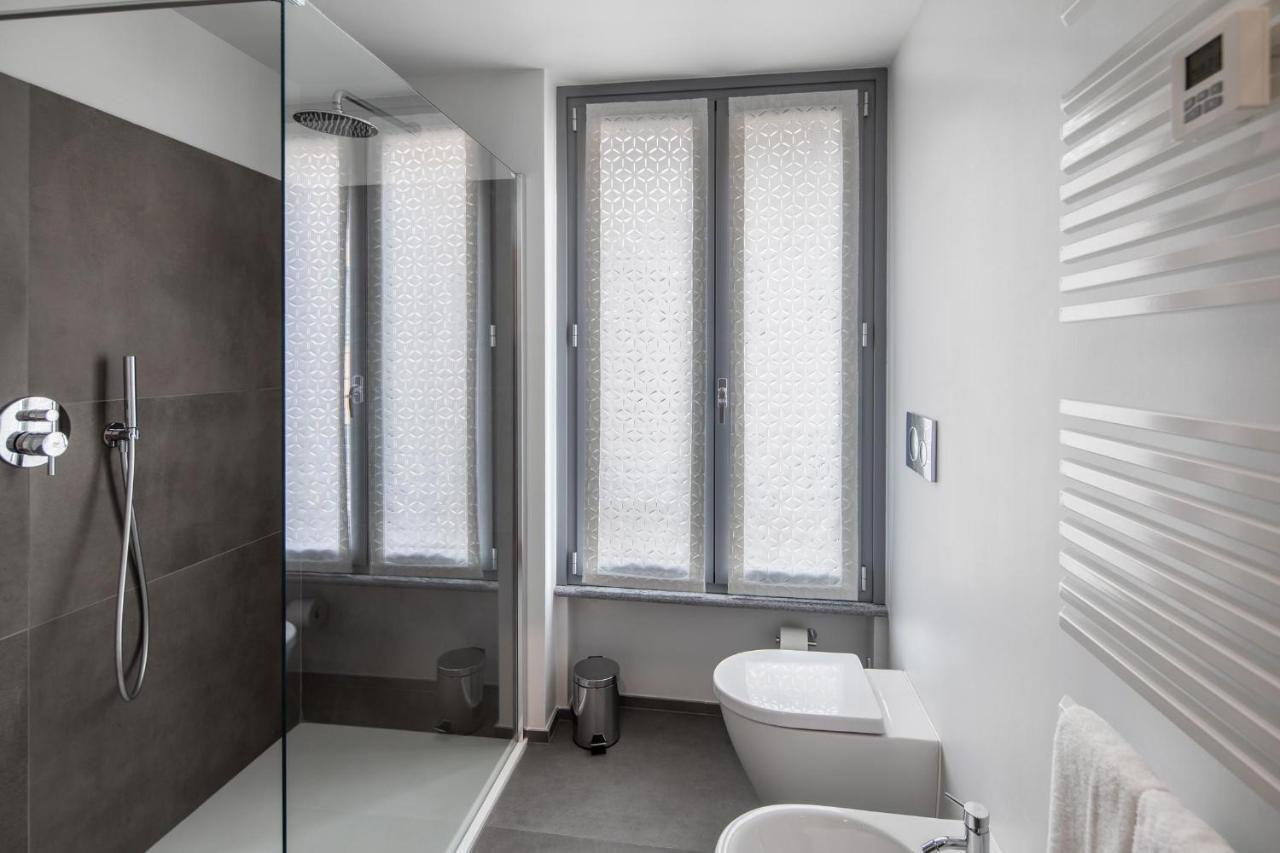 30Cavour Luxury Suites بافيا المظهر الخارجي الصورة