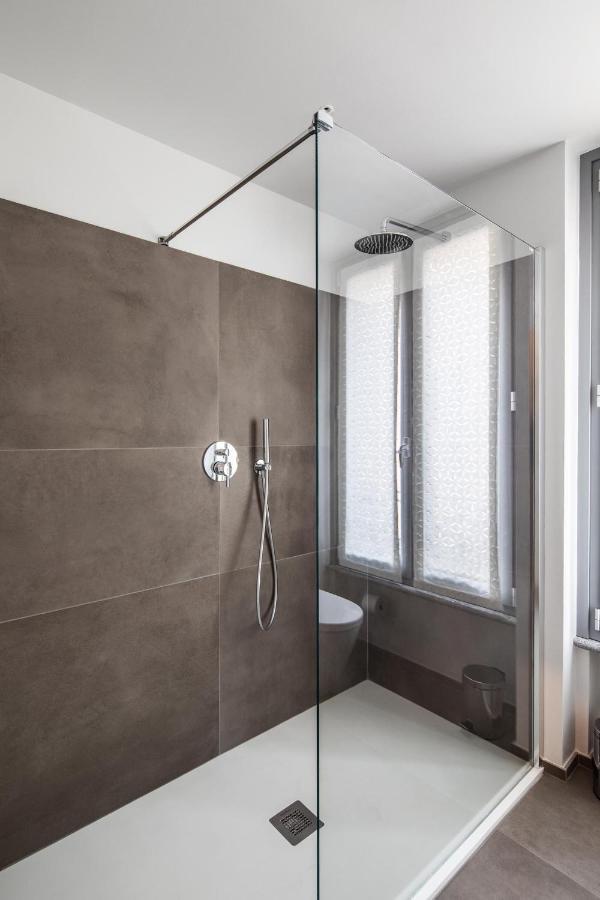 30Cavour Luxury Suites بافيا المظهر الخارجي الصورة